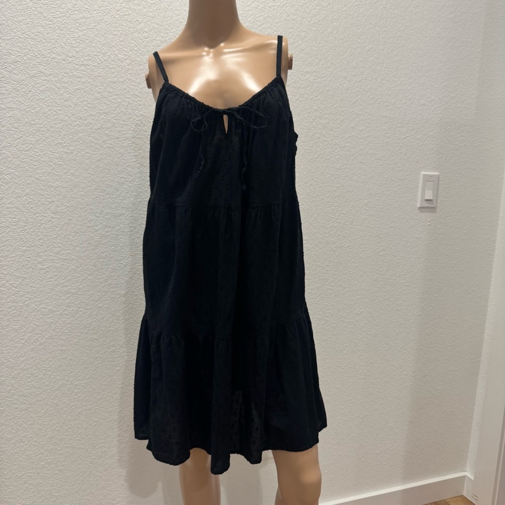 Old Navy Black Tiered Cami Dress Size M – Perfect Fall Layering Piece - Picture 6 of 6